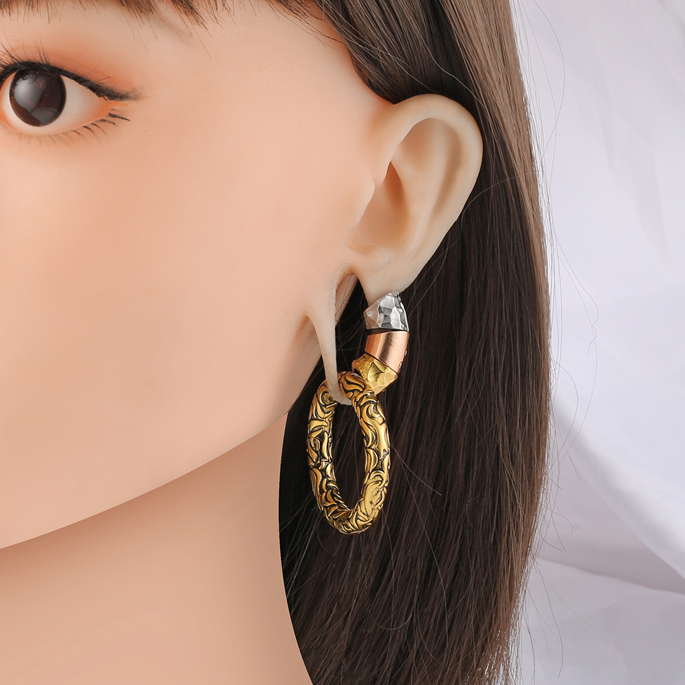 Giga 1/2Pcs Hammered Ear Weigh - Body Jewelry Hangers のレビューと価格